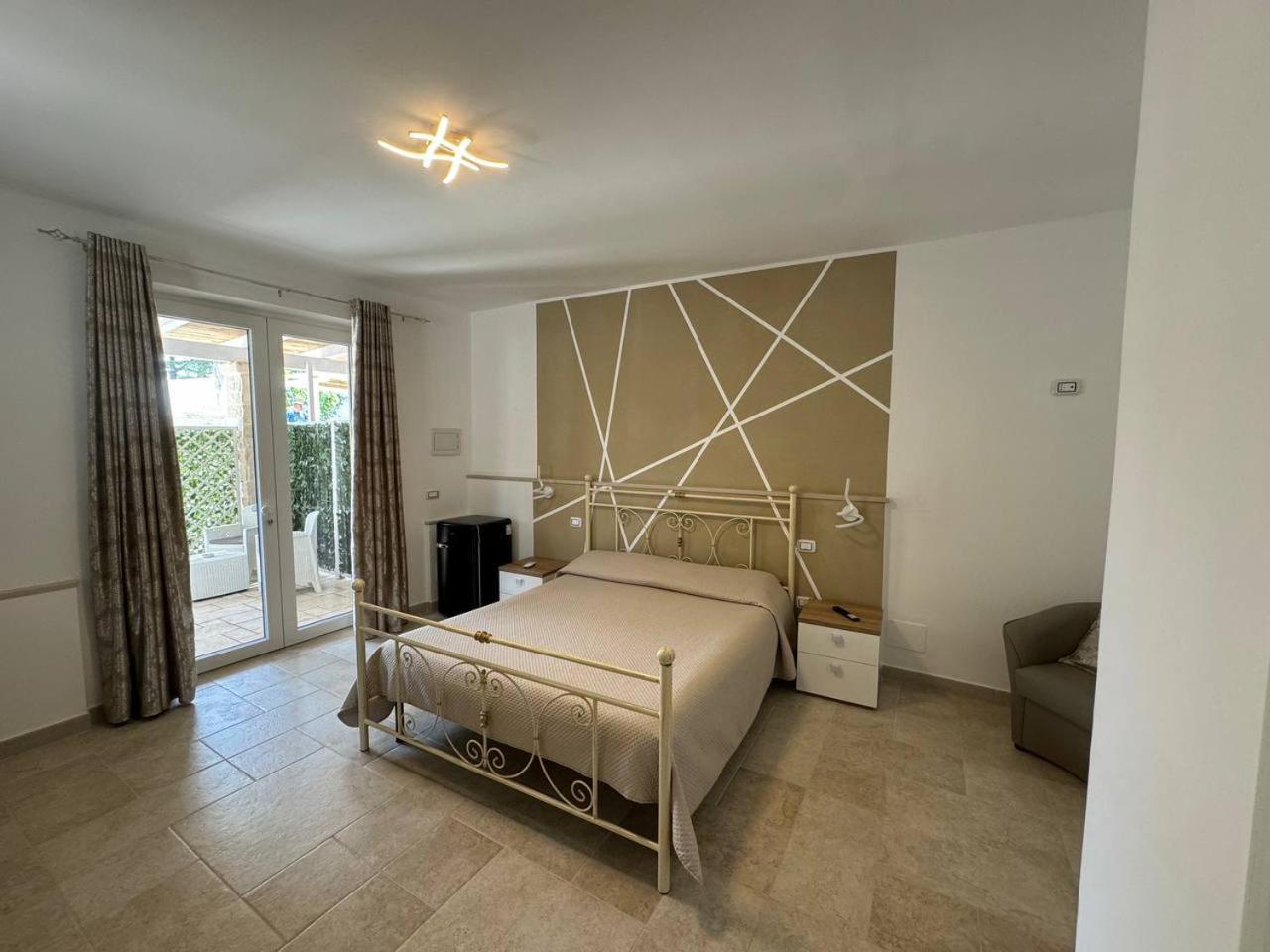 Allivigne Rooms & Pool 滨海波利尼亚诺 外观 照片