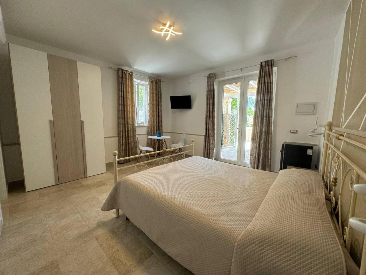 Allivigne Rooms & Pool 滨海波利尼亚诺 外观 照片